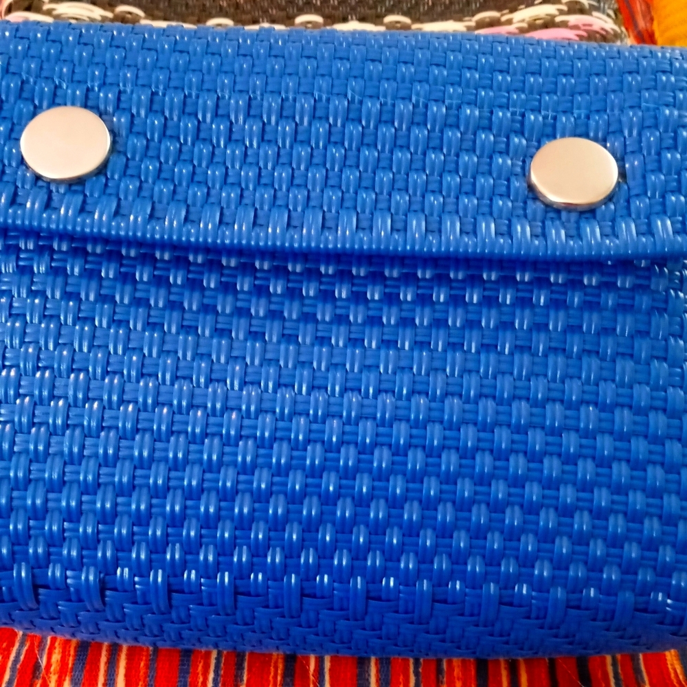 👜sold👜Woven Blue 👛 Purse